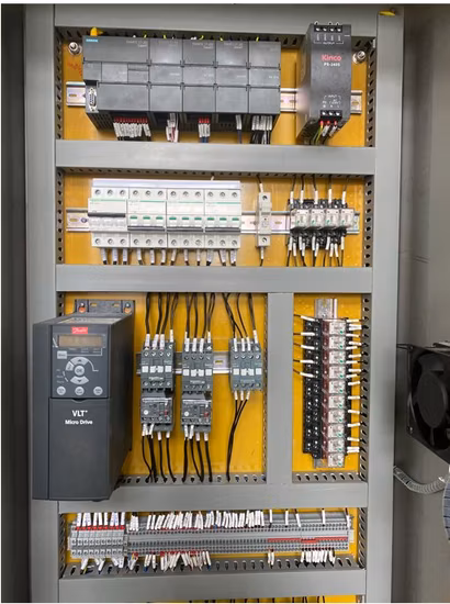 Máquina completamente automática de la esterilización del pasteurizador de la placa de control del PLC para la leche de la bebida del jugo